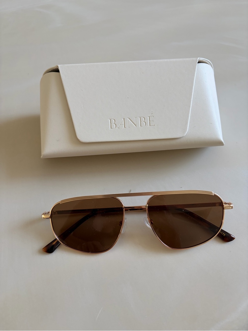 Aviator Sunglasses in Brown and Gold